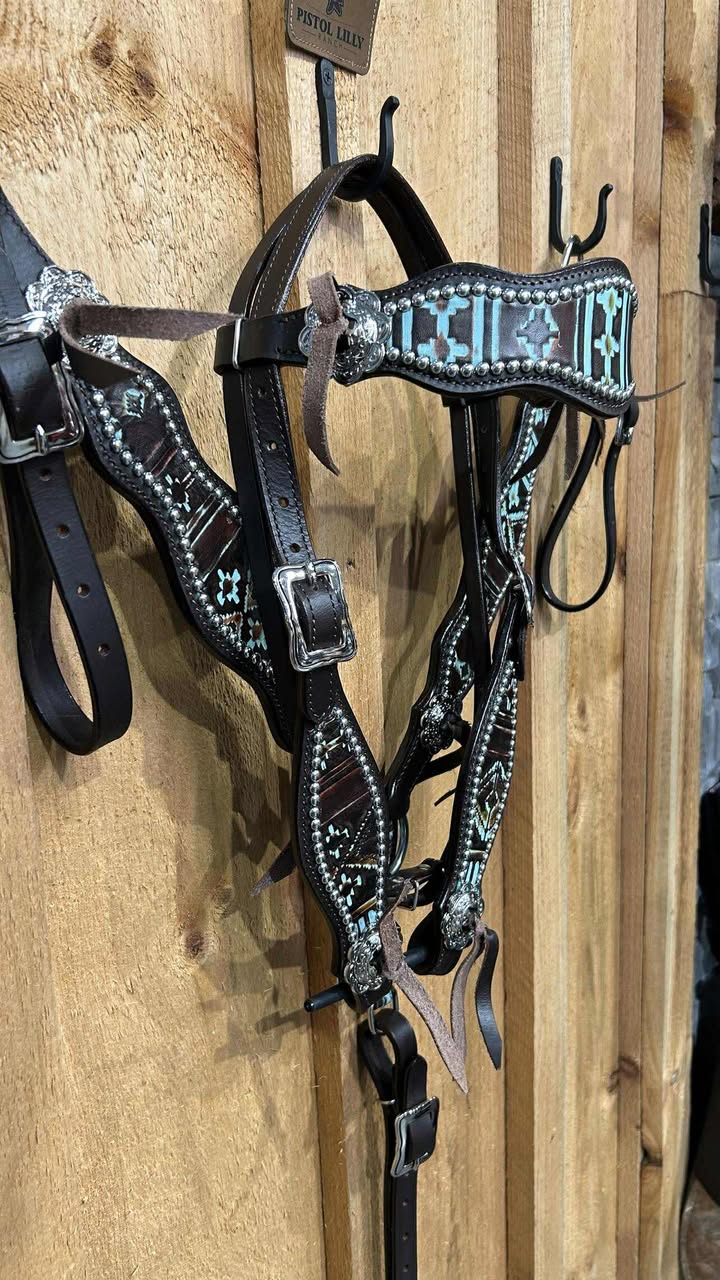 PLR Wild Aztec Tack Set