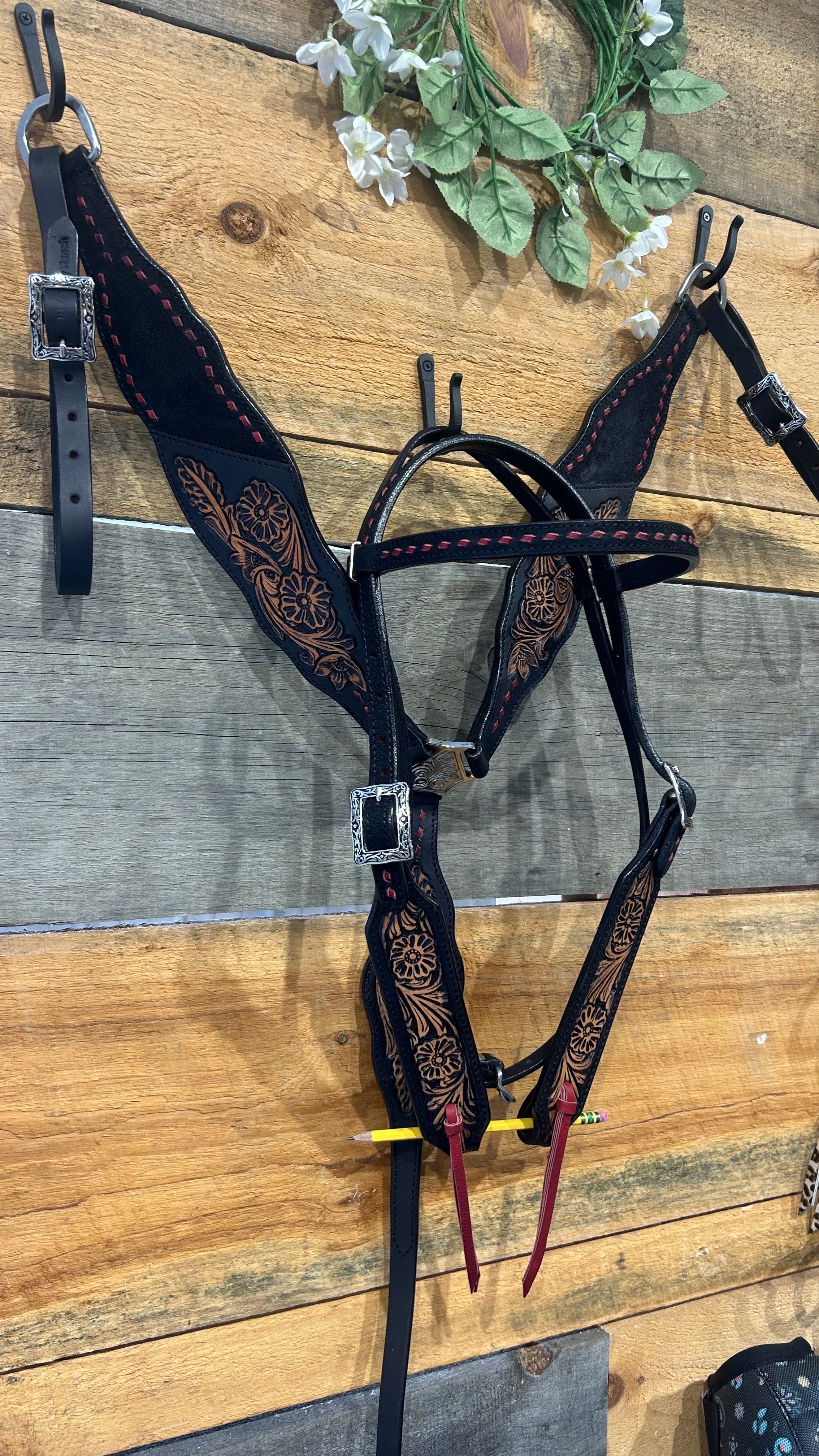 PLR Ruby Wildflower Tack Set