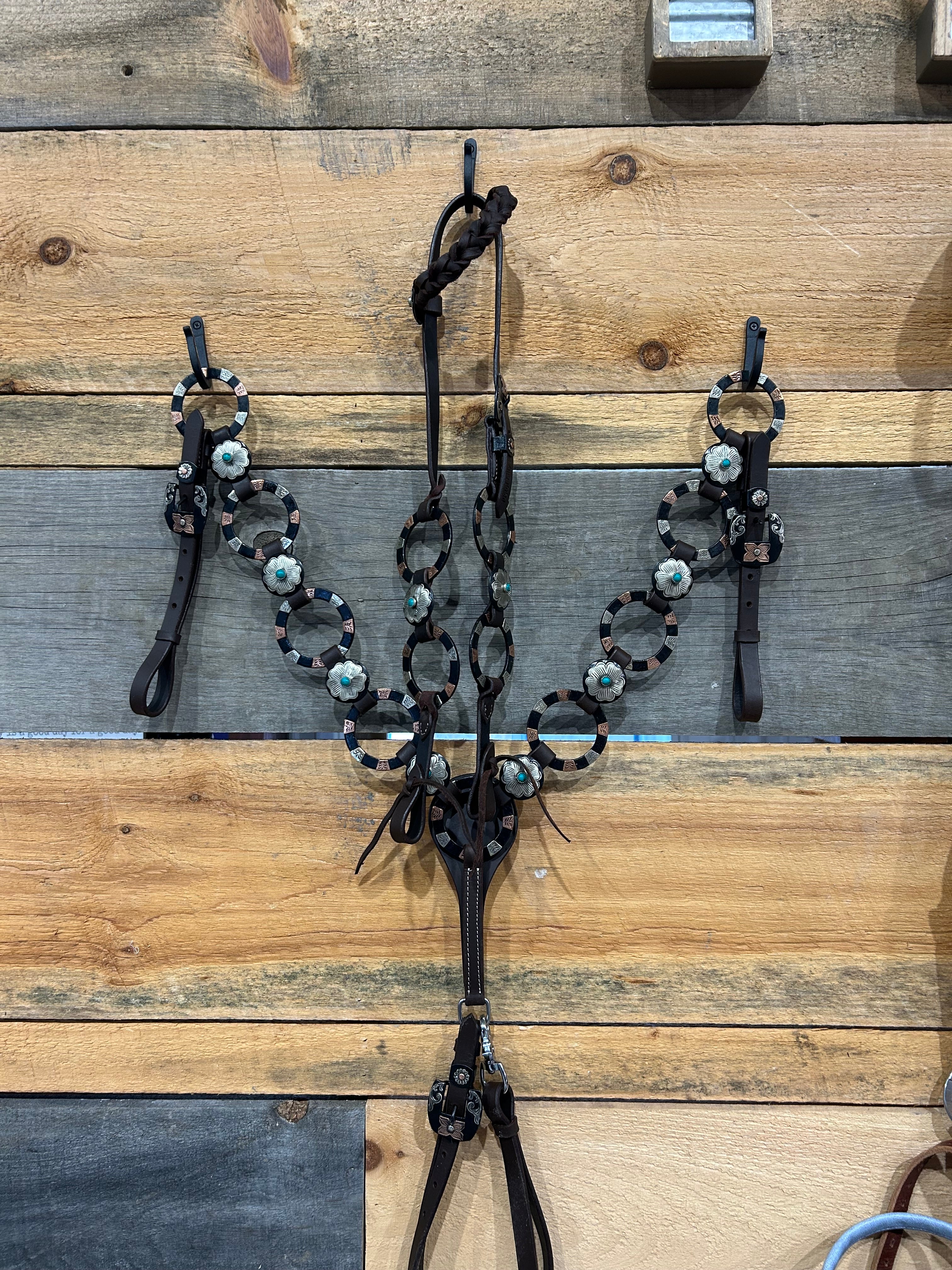 PLR Silver And Gold Gunsmoke Tack Set