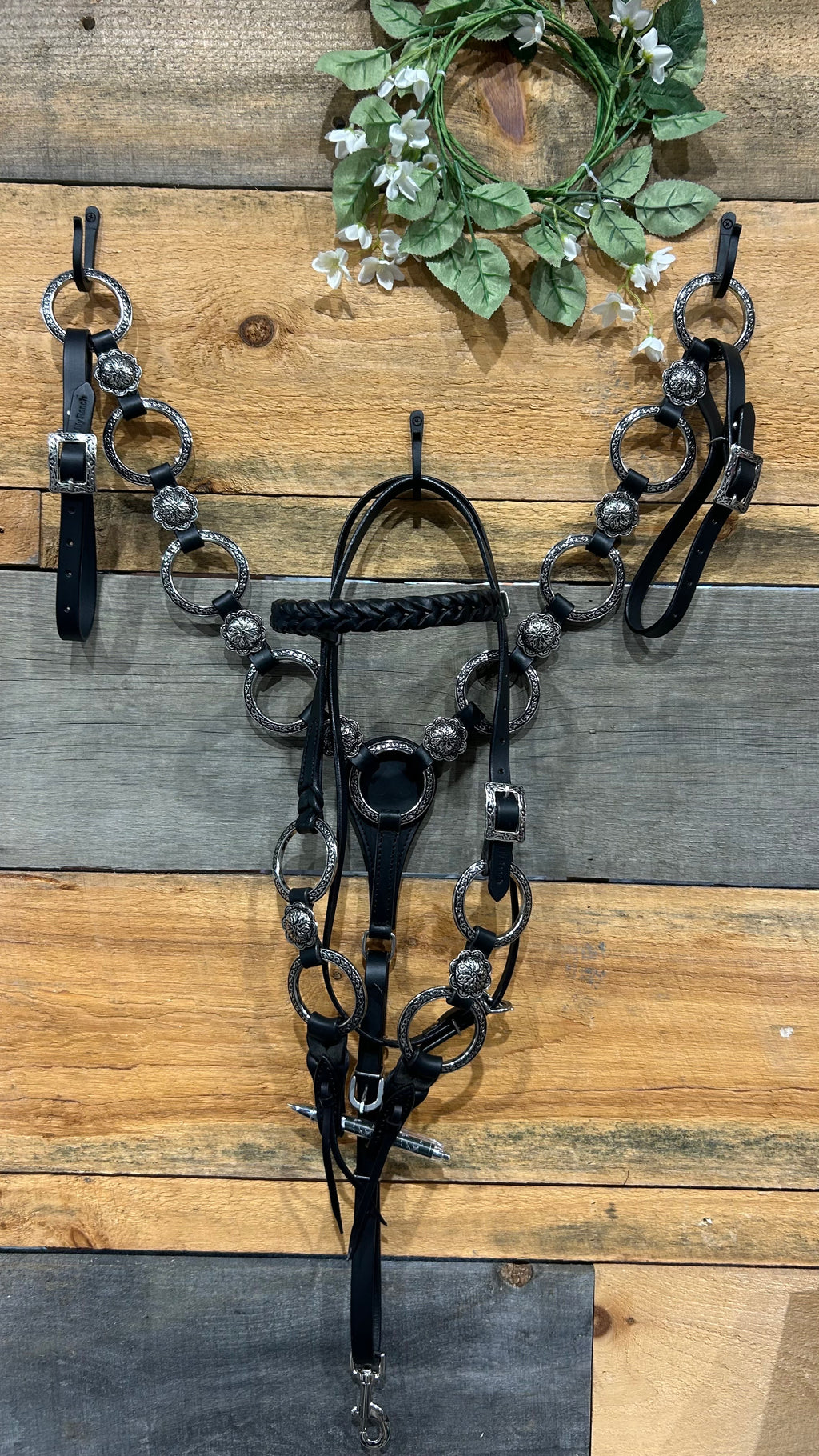 PLR Basic Betty Black Tack Set