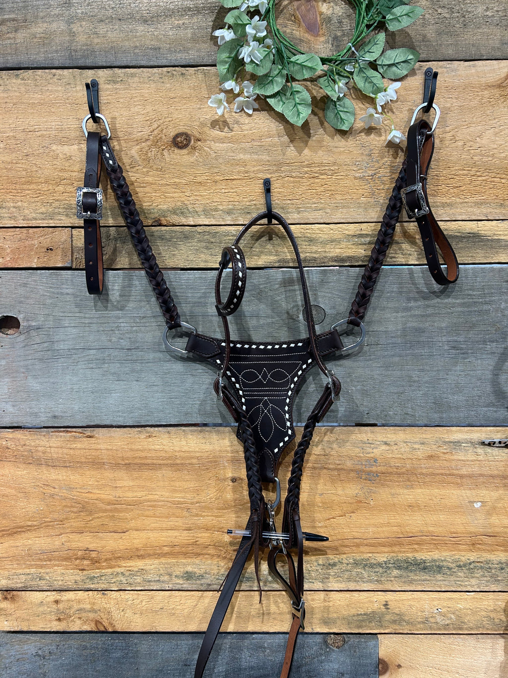 PLR White Boot Stitch Betty Tack Set