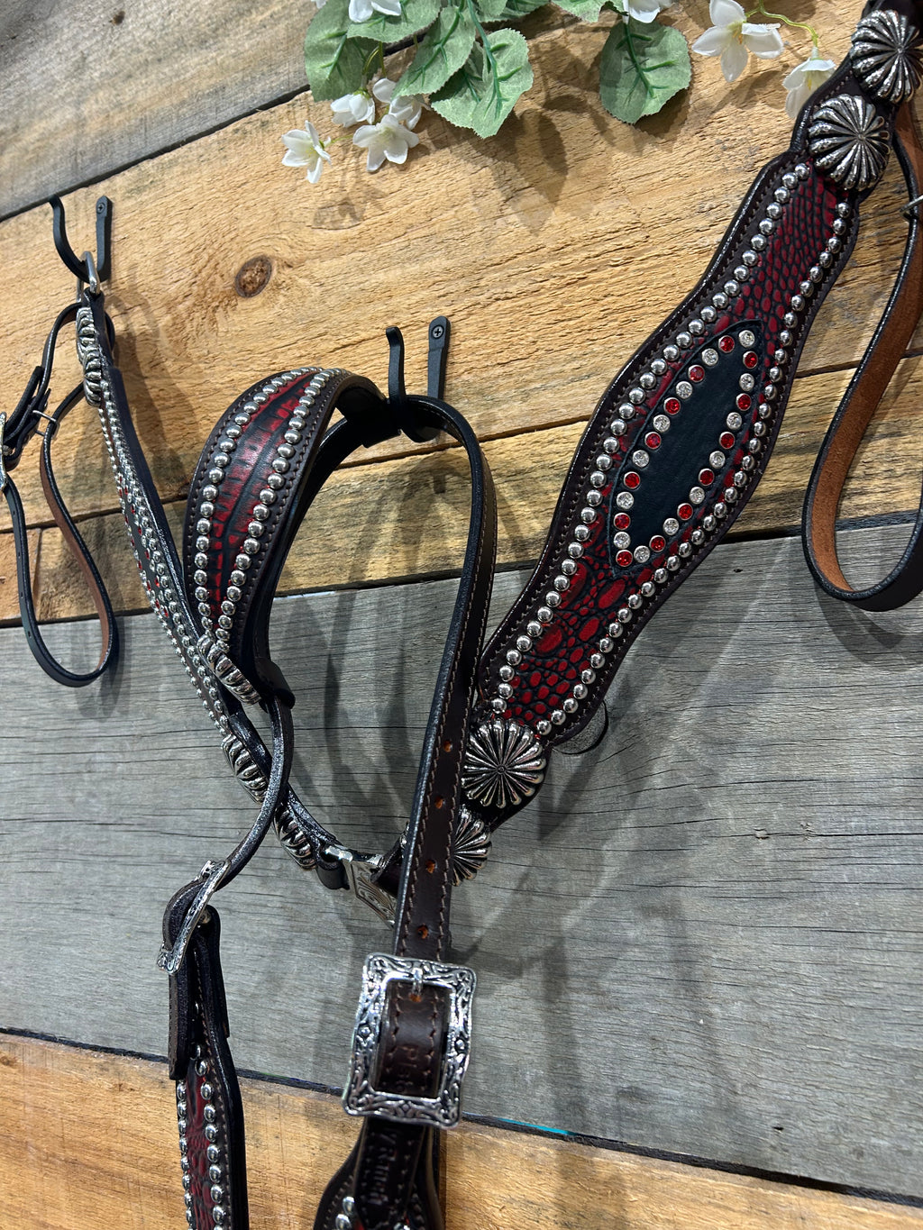 PLR Blazin Red Gator Tack Set