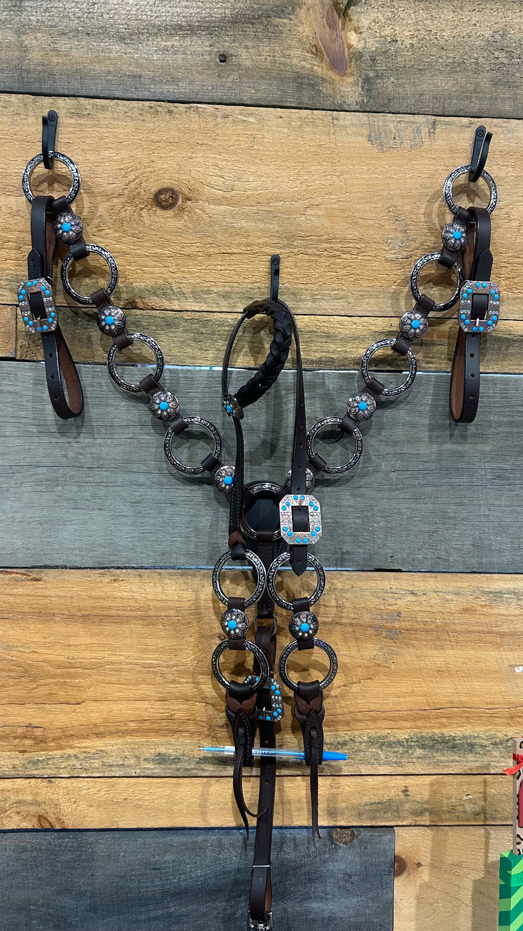 PLR Turquoise Showstopper Tack Set