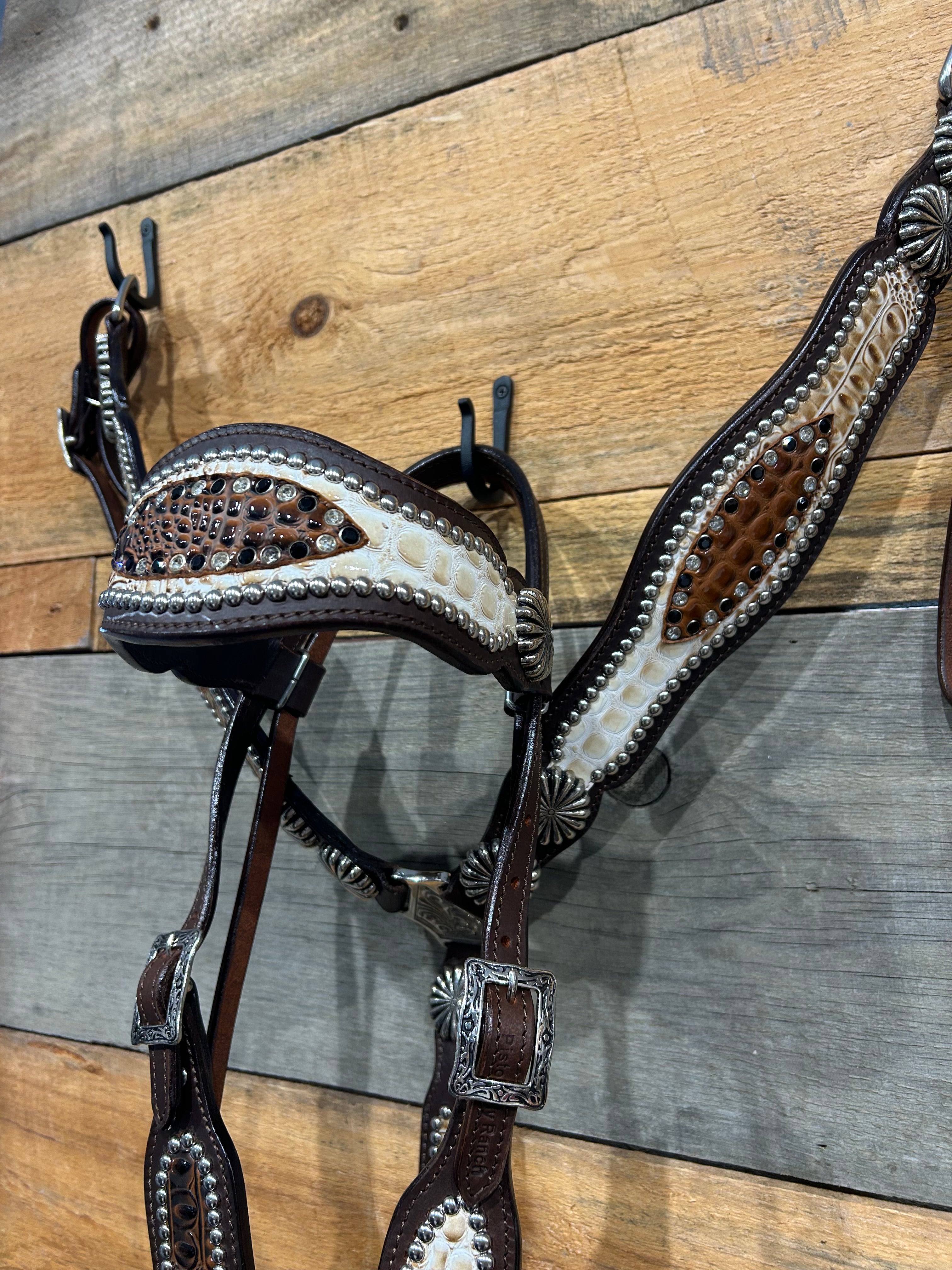 PLR Cream Gator Tack Set