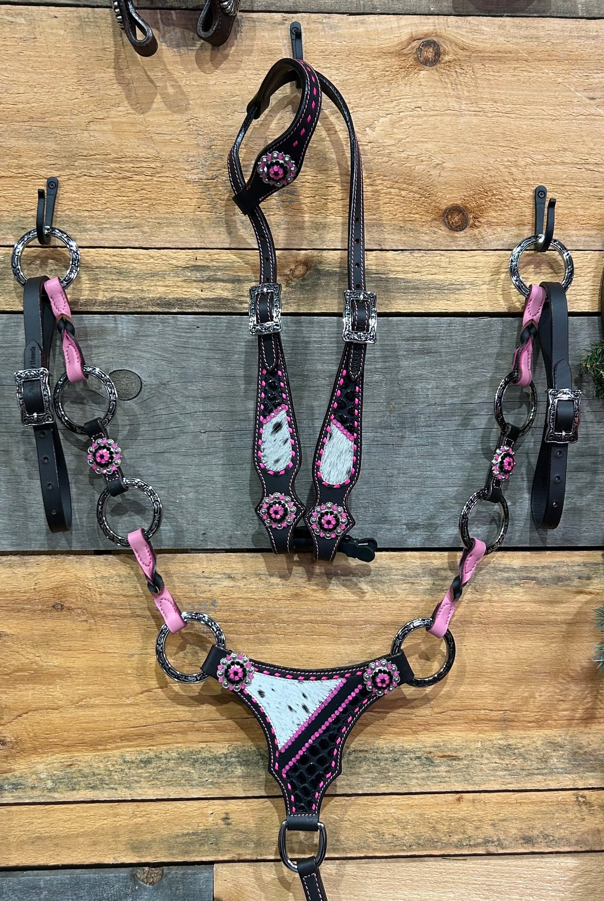PLR Buckin' Barbie Tack Set