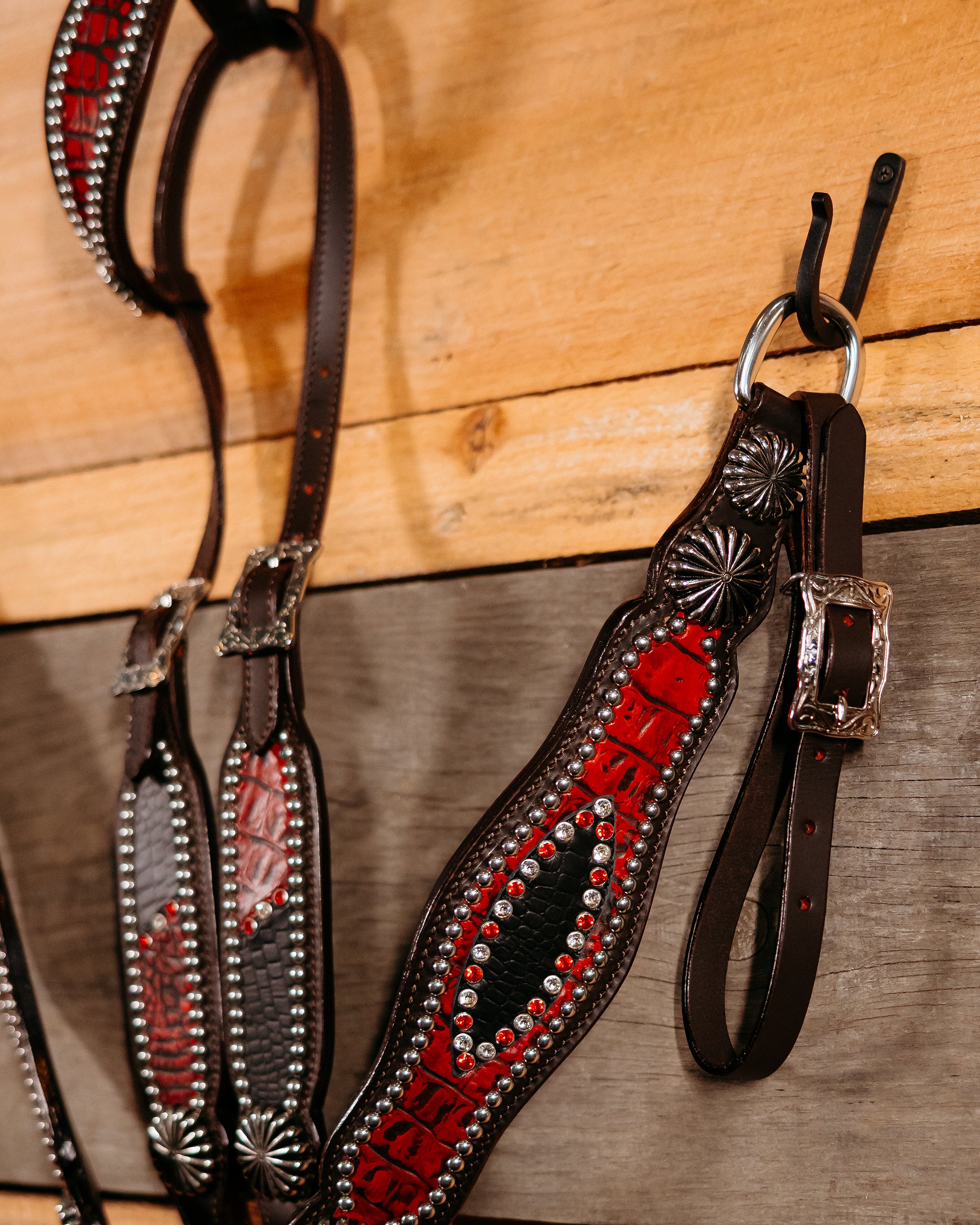 PLR Red Gator Tack Set
