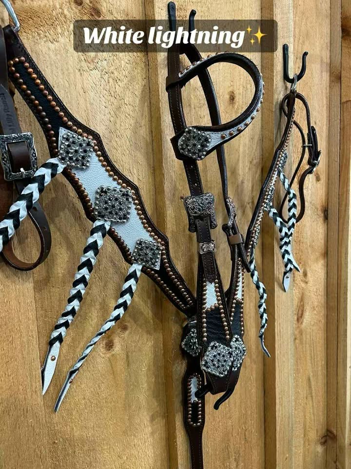 PLR White Lightning Tack Set