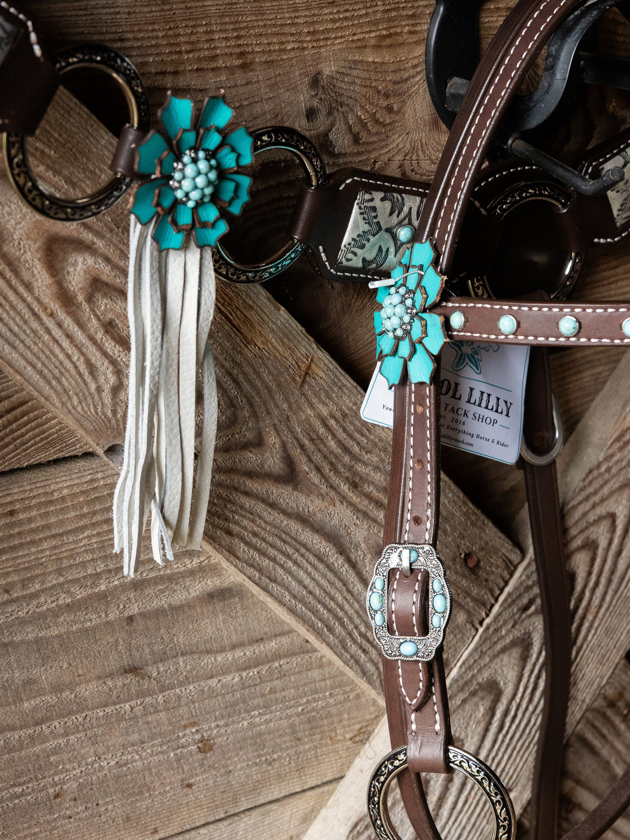 PLR Turquoise Hawaii Tack Set