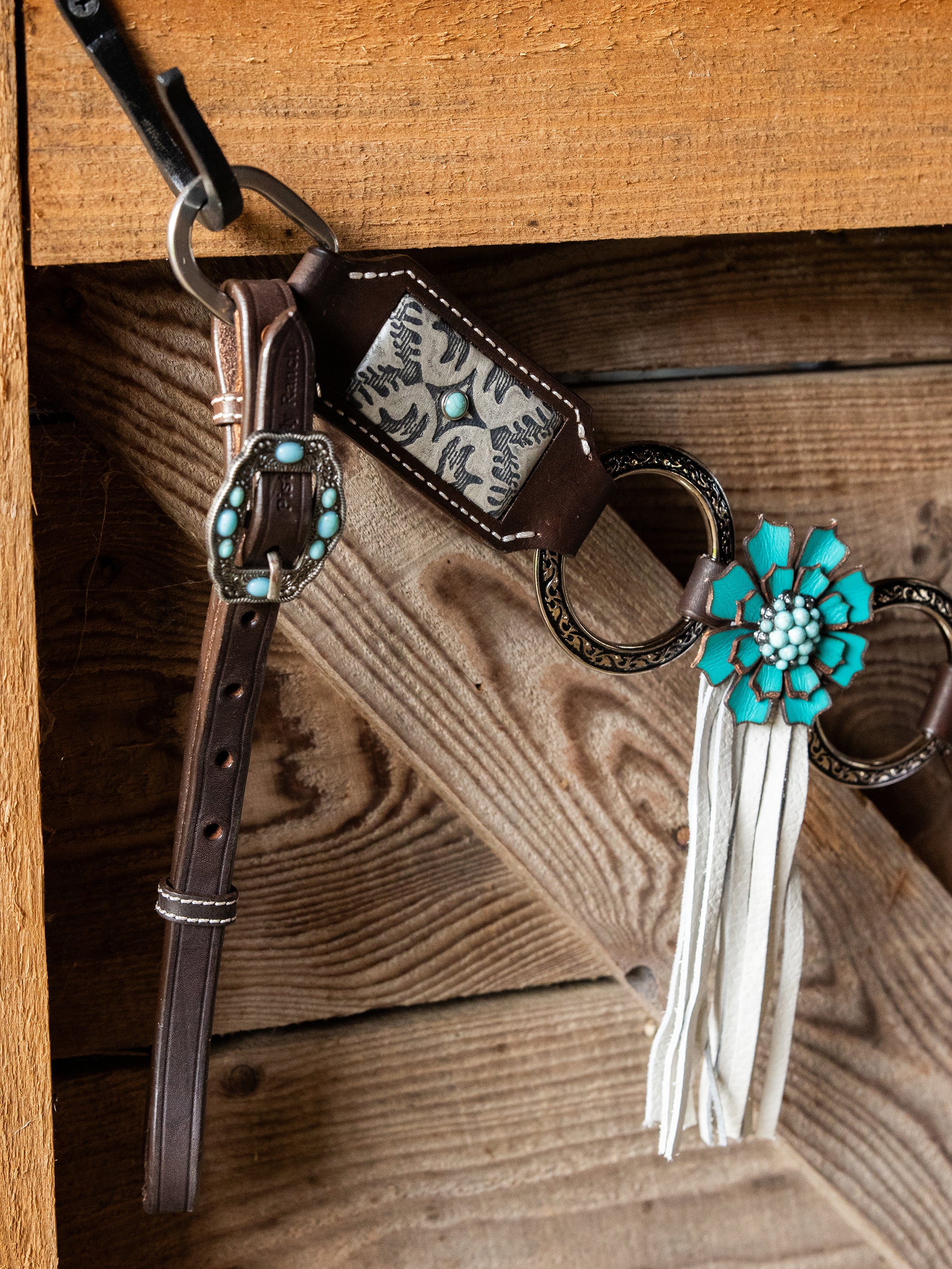 PLR Turquoise Hawaii Tack Set