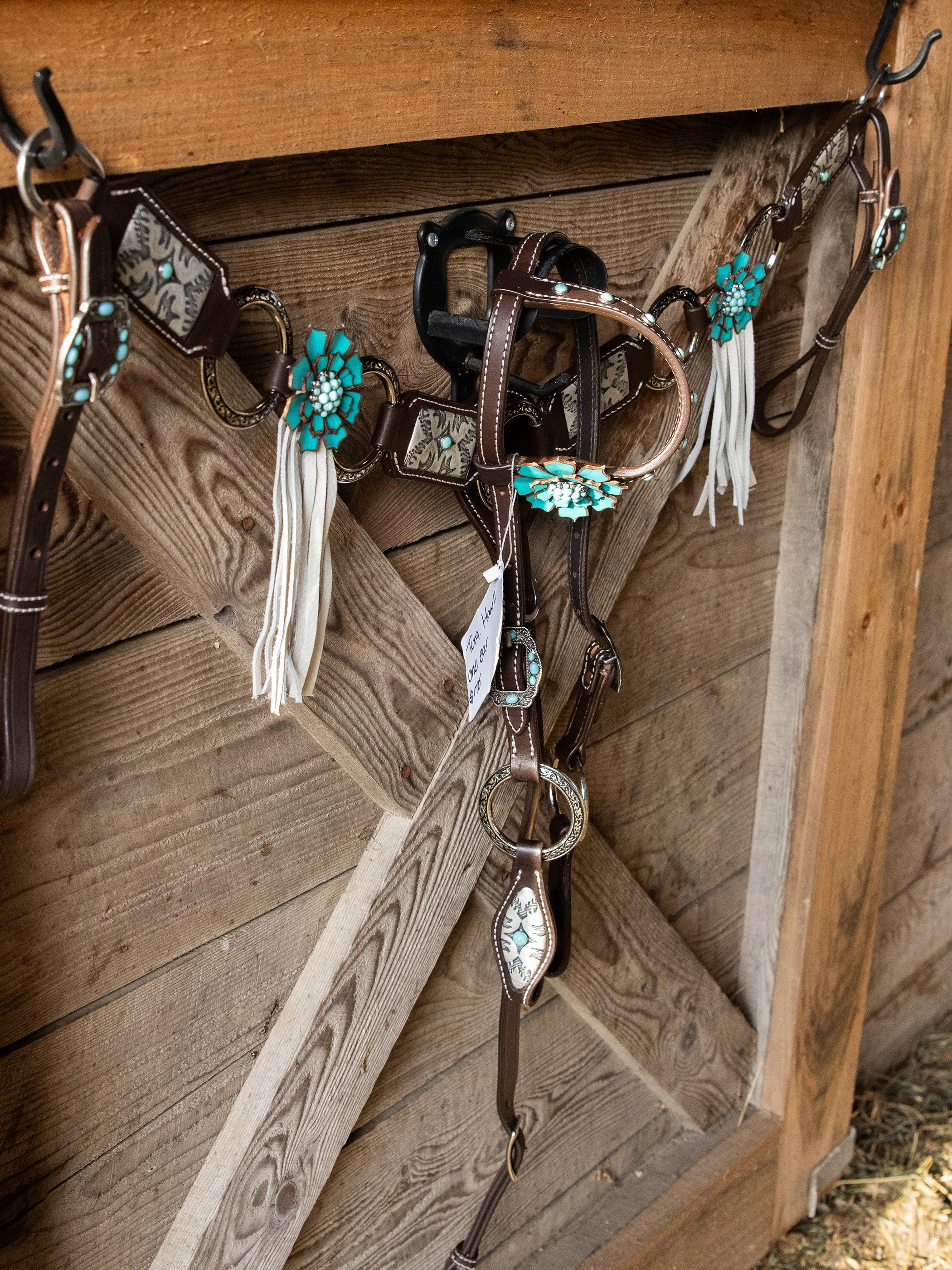 PLR Turquoise Hawaii Tack Set