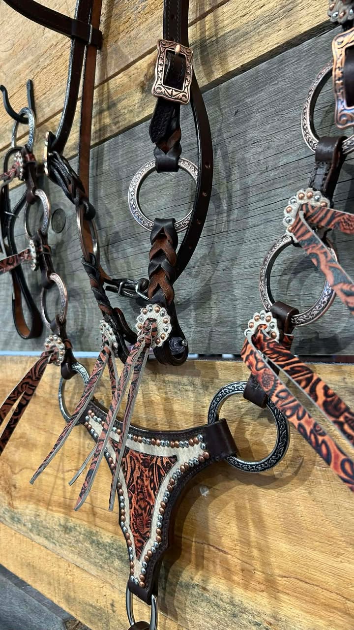 PLR Rustic Bloom Tack Set